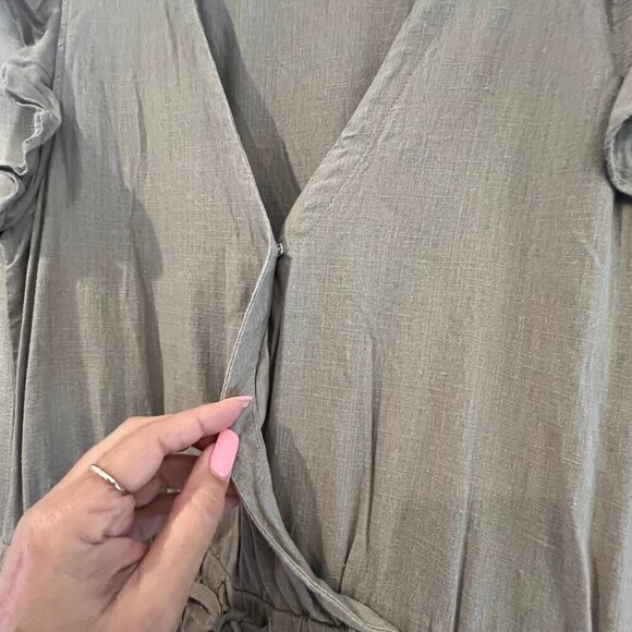 White Birch Taupe Linen Blend Romper with ruffled sleeve, Size Large - Picture 4 of 10